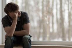 What is prolonged depression? Why is life not happy?